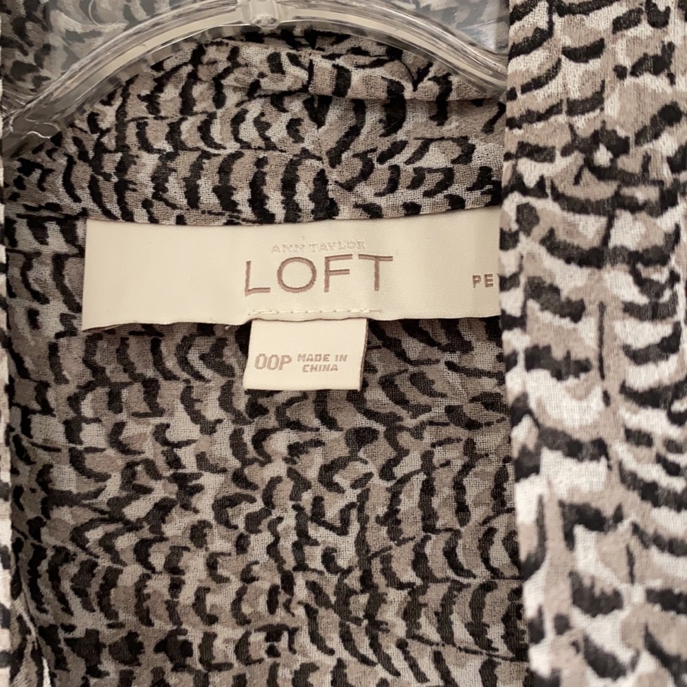 LOFT Dress - Picture 4 of 5